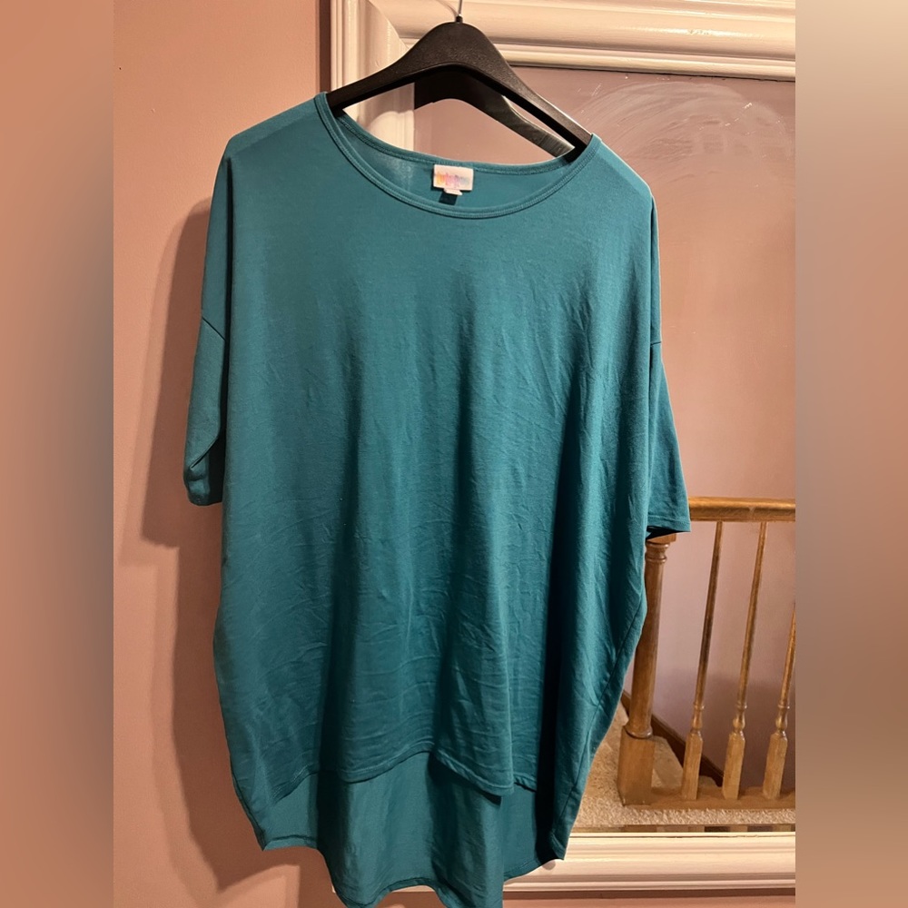 Real green lularoe sz M cotton shirt